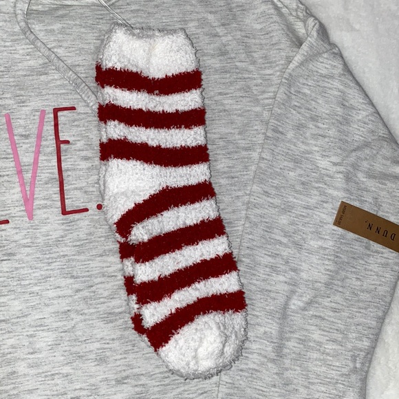 Last One! Small NWT Rae Dunn Believe hooded sweatshirt with socks - Picture 3 of 5